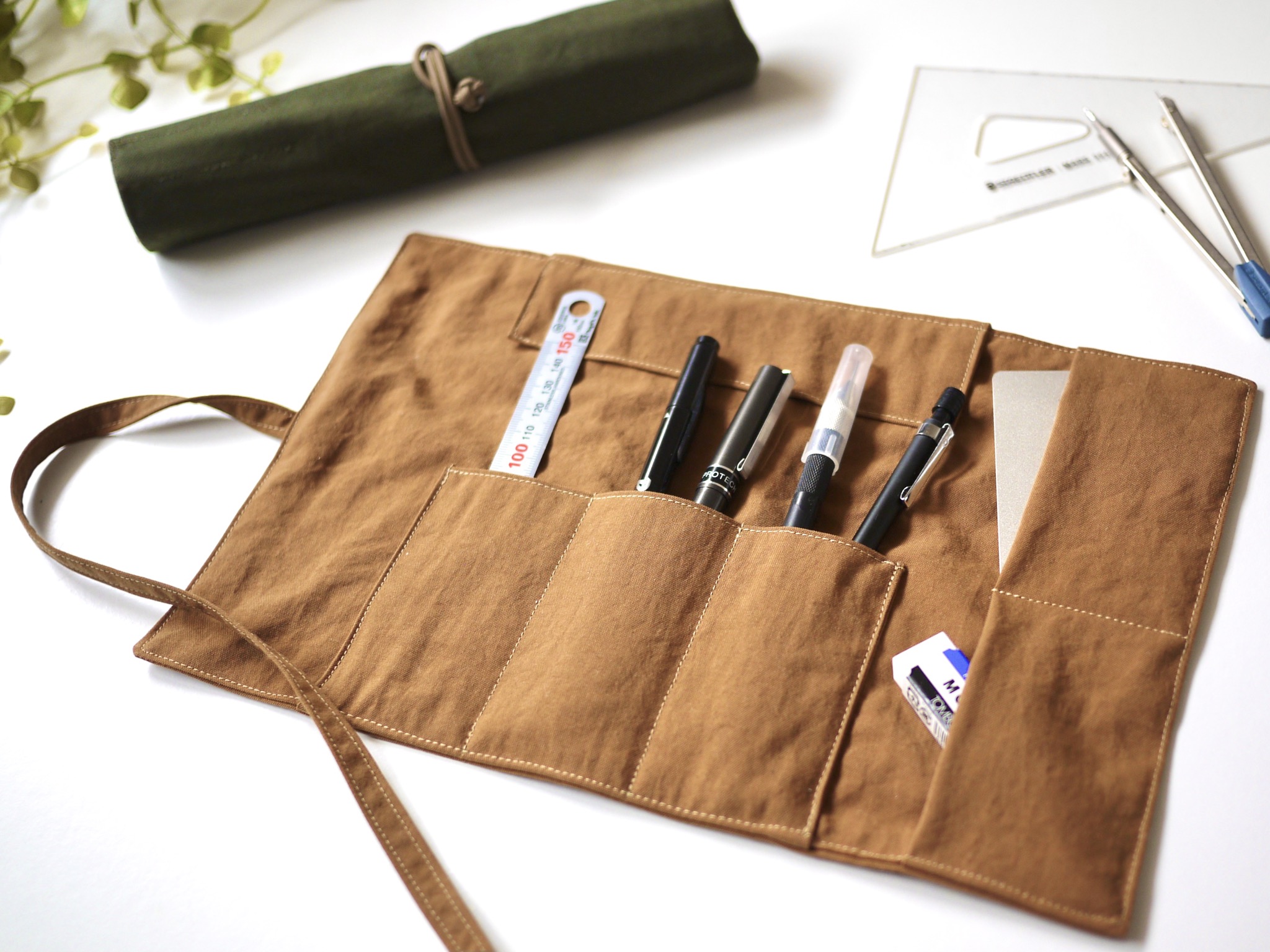 簡単 シンプルなロールペンケースの作り方 縫いナビ